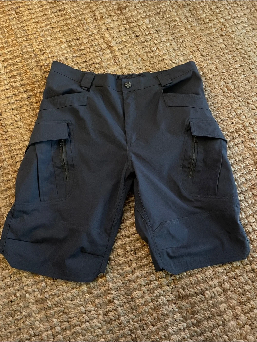 Amazon Men's dark gray Cargo Shorts - Lightweight Athletic